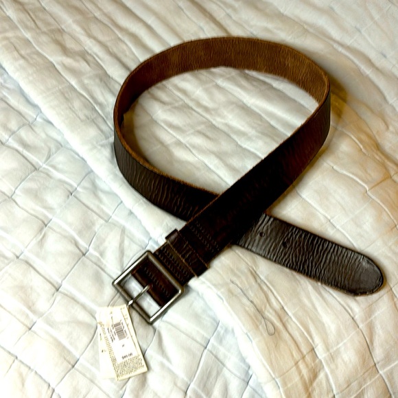 Banana Republic Other - NWT BANANA REPUBLIC textured brown leather belt size 34 men’s